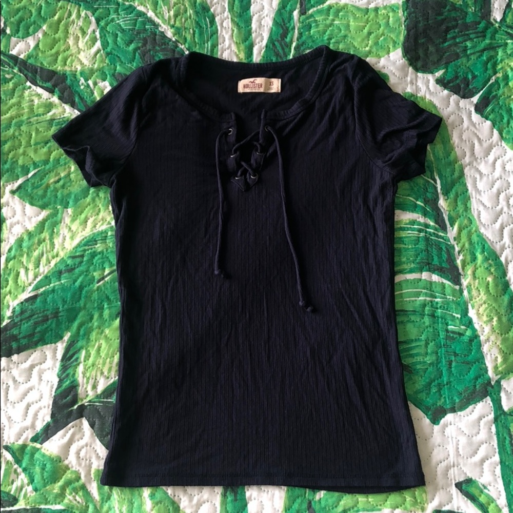 🍍Hollister lace front t-shirt